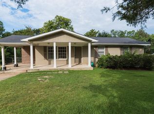 1304 Lake Ln, Demopolis, AL 36732