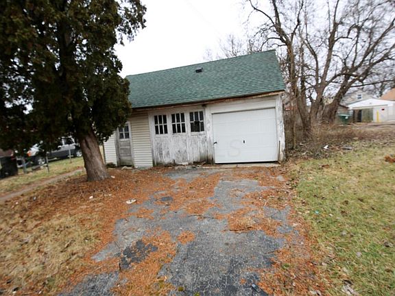 2nd image of 1600 Republic Ave