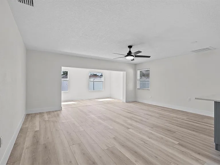 310 Westwinds Dr — Photo 18