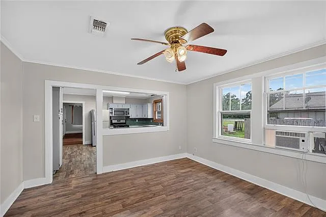 4 bed, 2.0 bath, 1534 sqft, $1,400 — Photo 2