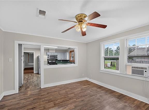 2nd image of 15204 Ciolino Ln