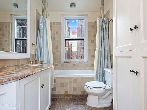 5th image of 50 Morningside Dr APT 51