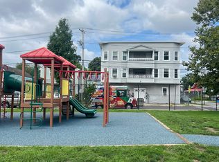 1389 Pembroke St #2A, Bridgeport, CT 06608
