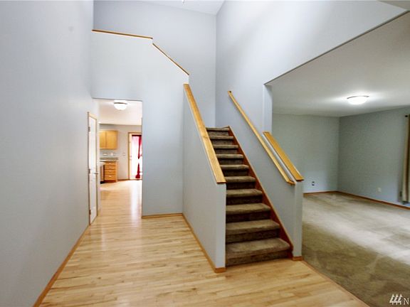 4th image of 13811 76th Ave NW
