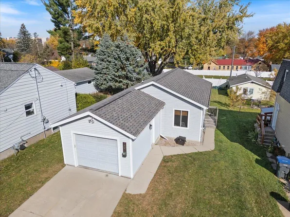 207 West DOEGE STREET, Marshfield, WI 54449