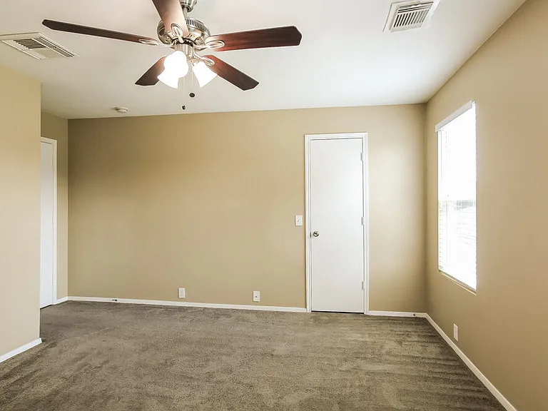 3231 Dartmouth Field Ln — Photo 15