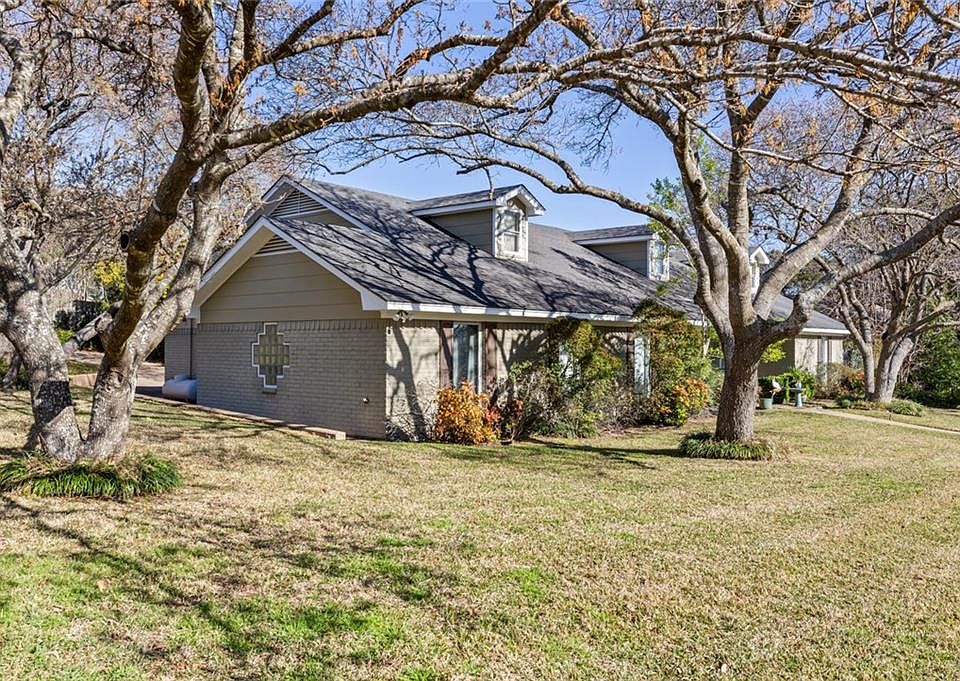 1st image of 10021 Townridge Dr