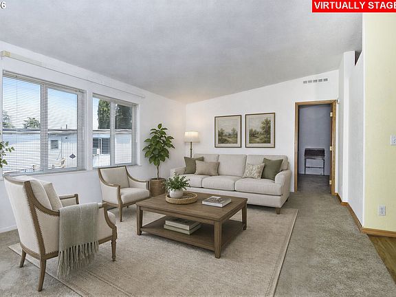 5th image of 2742 NE 201st Ave Unit 7