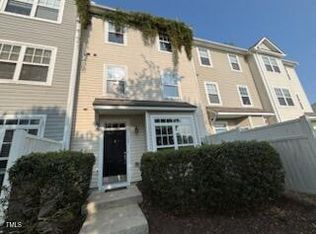 1311 Canyon Rock Ct UNIT 105, Raleigh, NC 27610