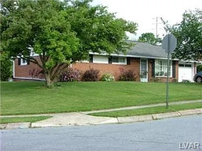 140 Fairmount Ave photo 1