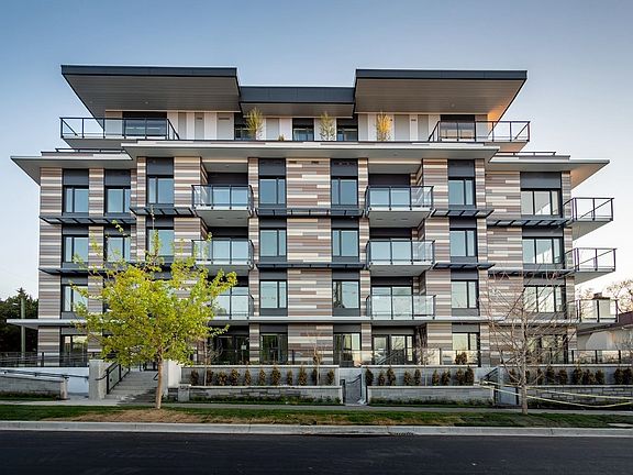 3rd image of 488 W 58th Ave #302