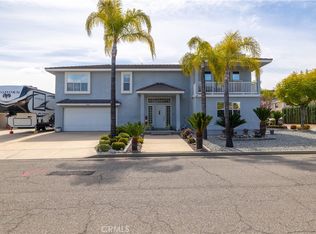 30464 Longhorn Dr, Canyon Lake, CA 92587