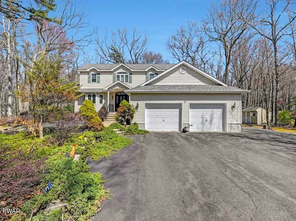 111 Surrey Ln, Hawley, PA 18428
