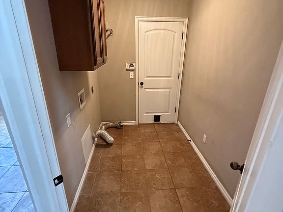 2nd image of 9321 Pear St