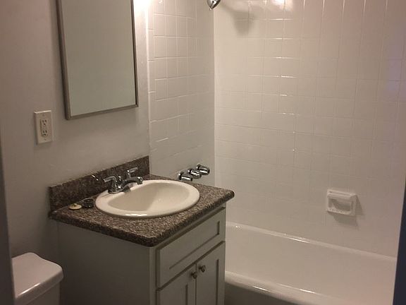 2nd image of 13220 S Vermont Ave APT 01