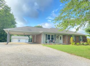 5764 J Royster Rd, Corydon, KY 42406