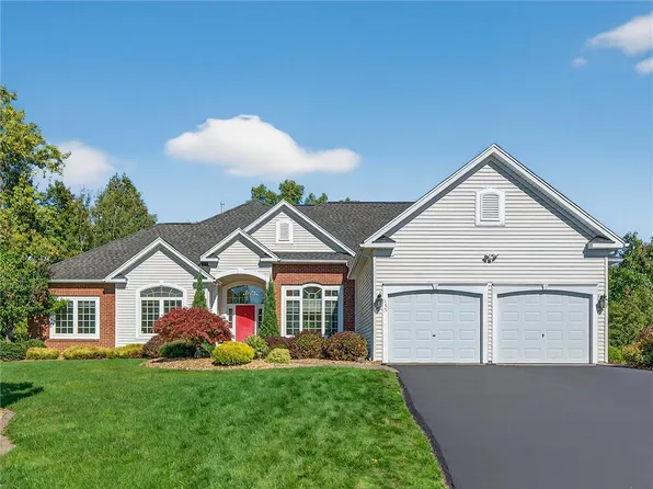 177 Carrington Dr, Rochester, NY 14626