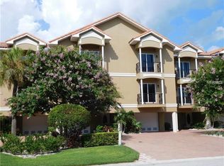 300 Capri Blvd APT 9, Treasure Island, FL 33706