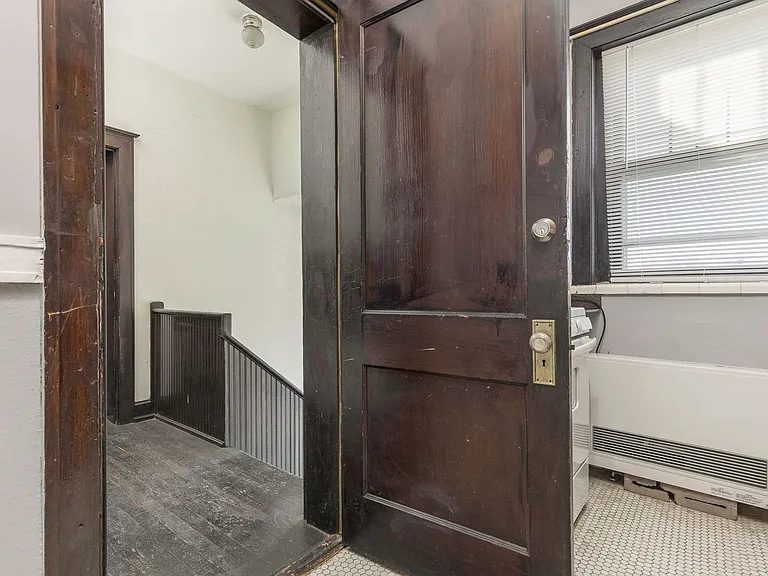 Cavalier Apartments — Photo 29