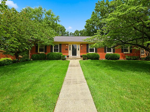 2nd image of 3433 Lansdowne Dr