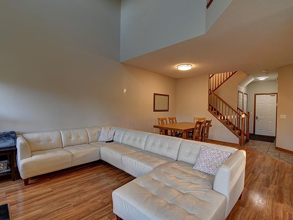 Very open layout. The living room has 2-story, high ceilings and opens up to the dining area and kitchen