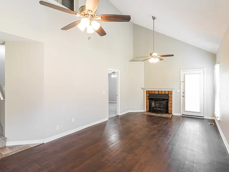 2605 Paddle Wheel Dr — Photo 4