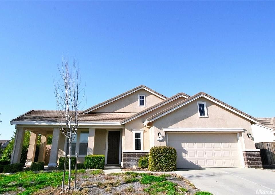 1st image of 1029 Silver Spur Way