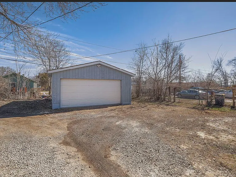 3305 Cleveland Ave — Photo 17