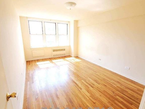 5th image of 465 E 7th St #B2