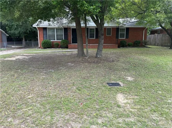 3526 Melrose Rd, Fayetteville, NC 28304