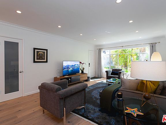 5th image of 1615 N Laurel Ave APT 111