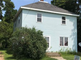 9262 Main St, Eland, WI 54427