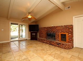 1192 W San Jose Ave, Fresno, CA 93711