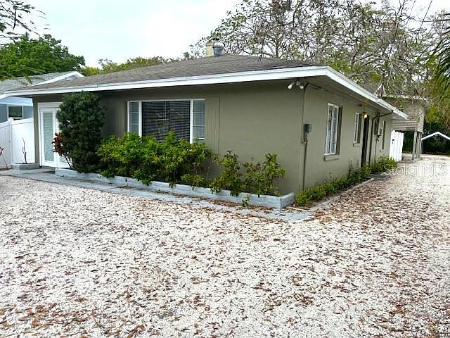 1st image of 912 DRUID ROAD E