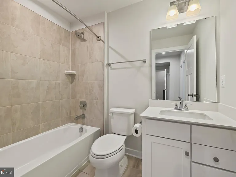 1733 Dunnington Pl — Photo 19
