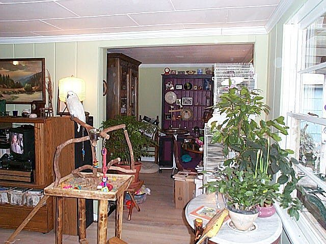 2nd image of 944 W 12th Aly