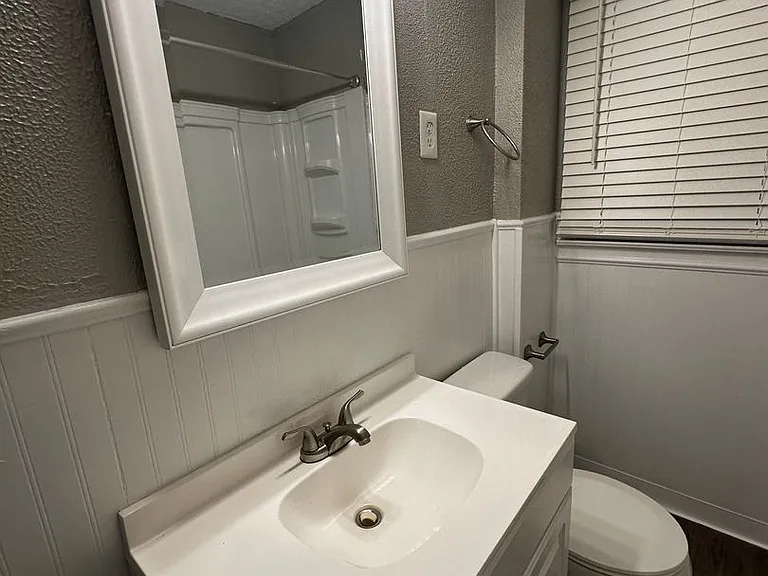 6455 Pacific St — Photo 3