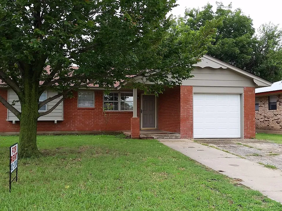 712 NW 16th St