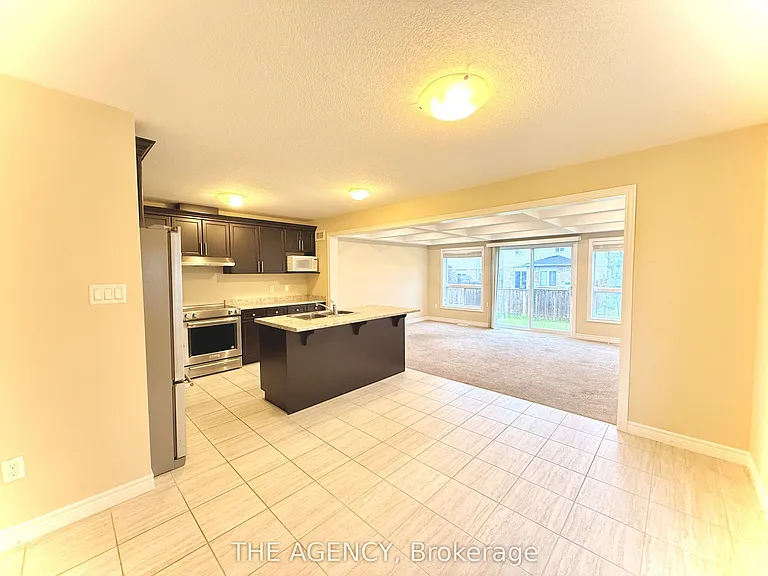 20 Drone Cres — Photo 10