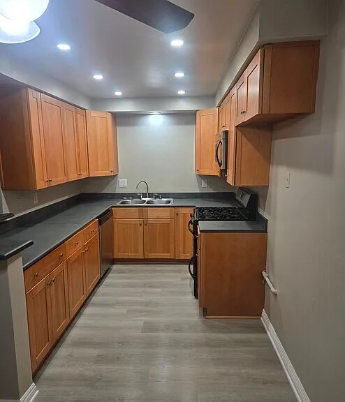 901 N Walnut St #A — Photo 9