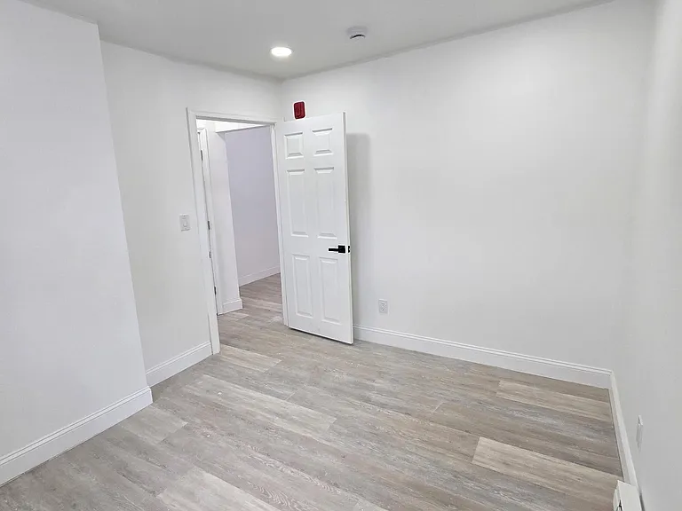 4514 Osage Ave #3R — Photo 7
