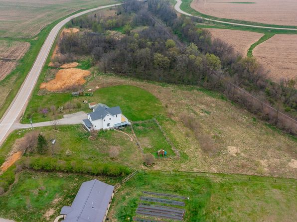 5825 G24 Hwy, Carlisle, IA 50047