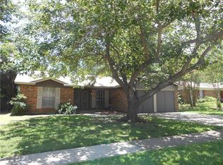 1712 Galahad Ln, Arlington, TX 76014