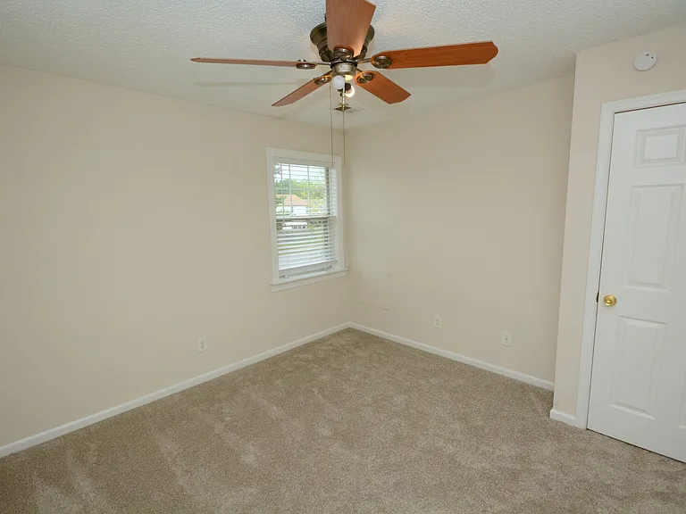 1217 Reardon Cir — Photo 22