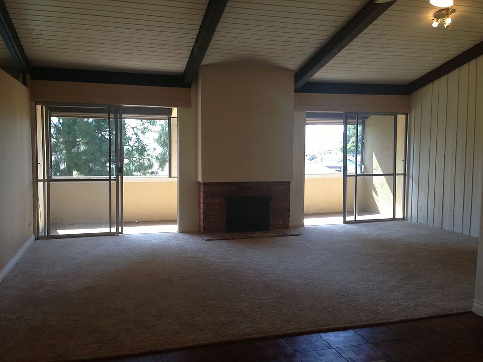 Living room area 
