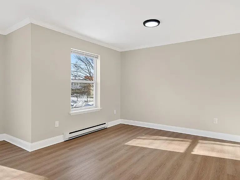 13 Sligo St #2 — Photo 7