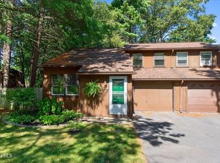 37 Pepperbush Pl, Malta, NY 12020