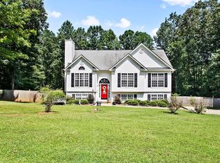 321 Cascade Ct, Hampton, GA 30228