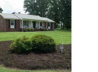 999 Grapevine Rd, Sandston, VA 23150