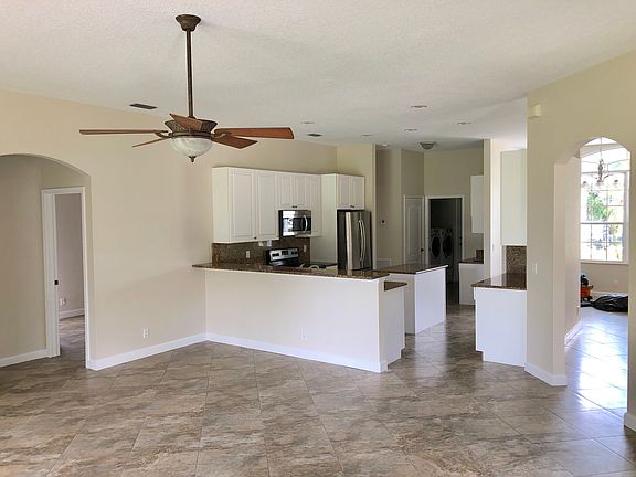 5th image of 1409 SW Vicuna Ln